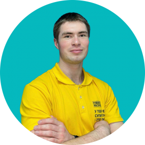 Эрик - КИБЕРшкола программирования для детей, компьютерные курсы для школьников, начинающих и подростков - KIBERone г. Южное Медведково